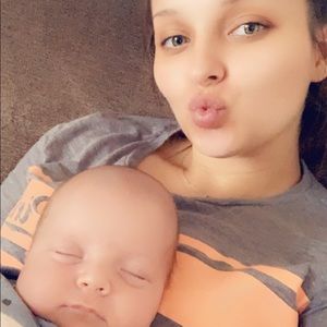 Meet your Posher, Selena